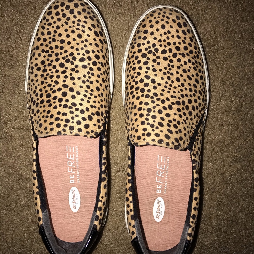 Worn once cheetah/leopard print sneakers
